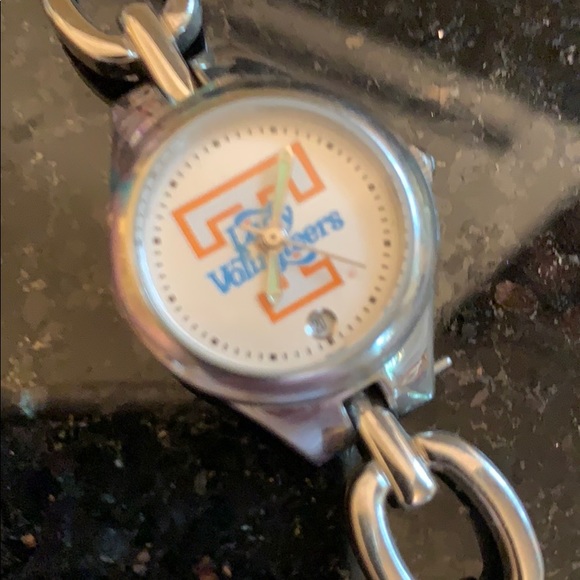 Lady Vols women’s watch - Picture 4 of 4